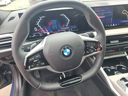 Used 2025 BMW 330i xDrive Sedan w/ Premium Package AWD/4WD image 18