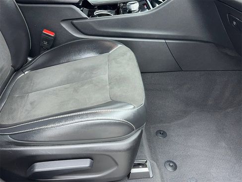 Used 2023 Jeep Grand Cherokee L Laredo image 48