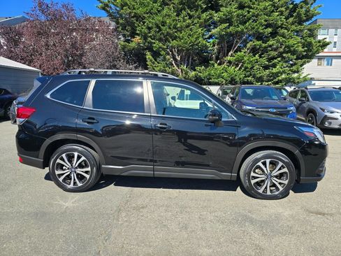 Used 2023 Subaru Forester Limited AWD/4WD image 2