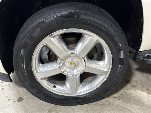 Used 2012 Chevrolet Tahoe LTZ image 27