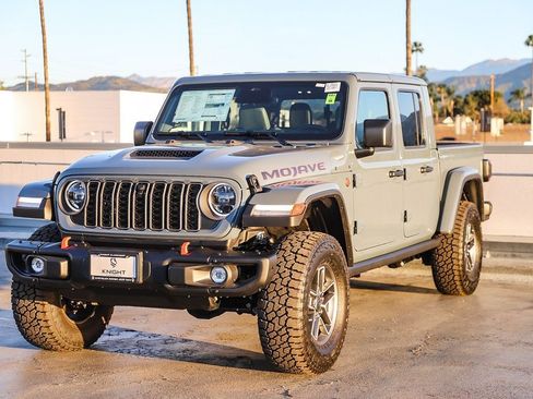 New 2026 Jeep Gladiator Mojave image 4