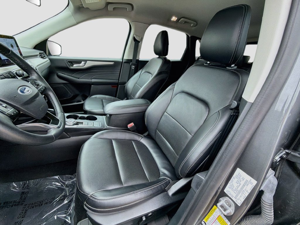 Used 2022 Ford Escape SEL w/ Equipment Group 302A AWD/4WD image 22