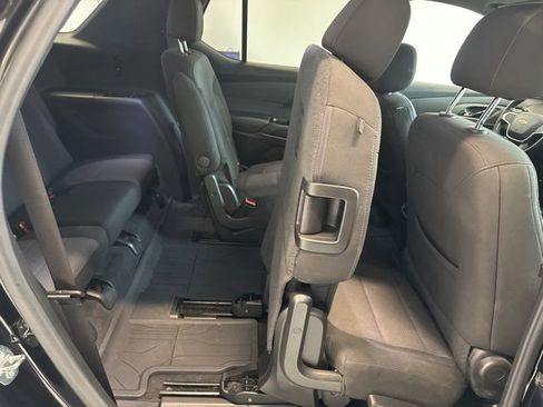 Used 2023 Chevrolet Traverse LT w/ LPO, Floor Liner Package AWD/4WD image 42
