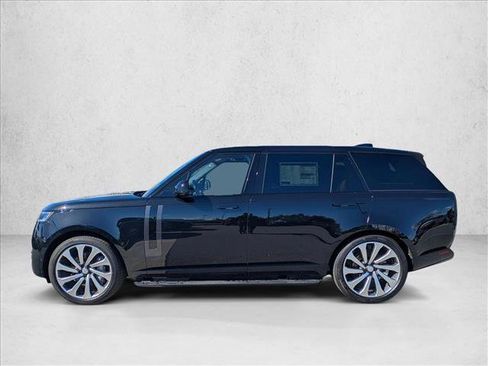 New 2025 Land Rover Range Rover Long Wheelbase SE image 5