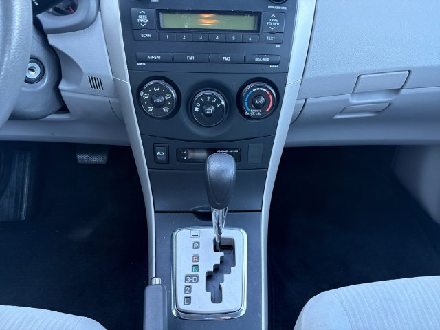 Used 2010 Toyota Corolla LE w/ All Weather Guard Pkg FWD image 11