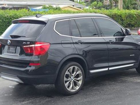 Used 2017 BMW X3 sDrive28i image 7