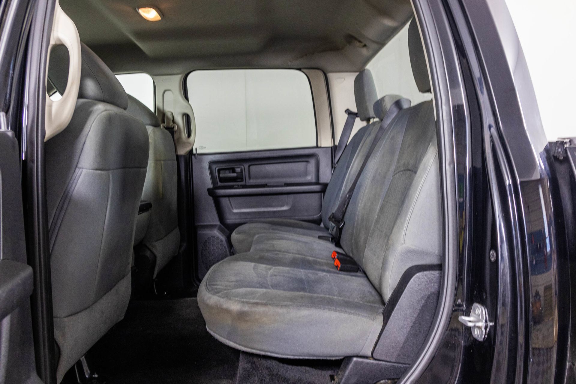 Used 2014 RAM 2500 Tradesman w/ Chrome Appearance Group AWD/4WD image 32