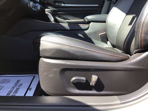Used 2024 Nissan Altima 2.5 SR FWD image 19