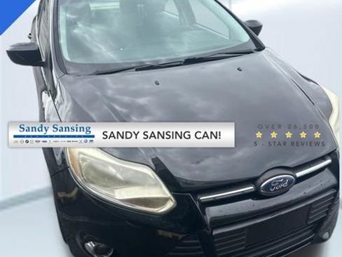 Used 2012 Ford Focus SE FWD image 1
