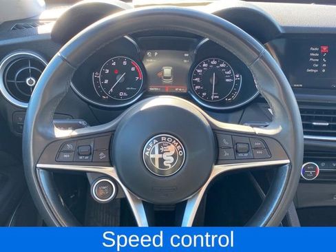 Used 2018 Alfa Romeo Stelvio Base w/ Convenience Package image 9