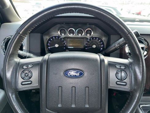 Used 2011 Ford F250 Lariat w/ Lariat Ultimate Pkg image 13