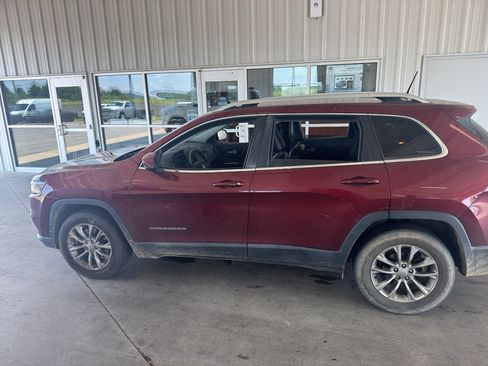 Used 2019 Jeep Cherokee Latitude Plus FWD image 1