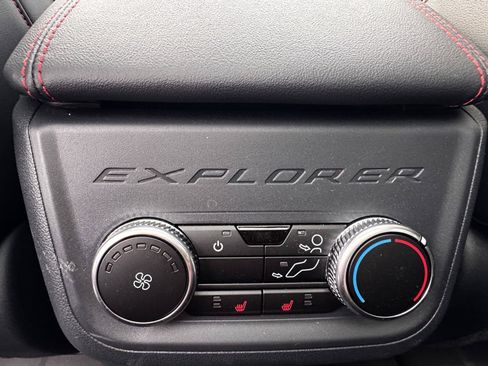 Used 2025 Ford Explorer ST AWD/4WD image 19