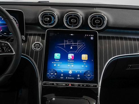 Used 2025 Mercedes-Benz C 300 Sedan image 13