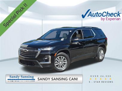 Used 2023 Chevrolet Traverse LT