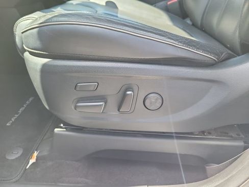 Used 2022 Hyundai Palisade Limited FWD image 17