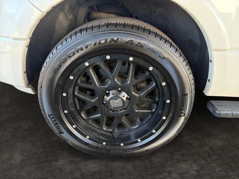 Used 2015 Ford Expedition Platinum AWD/4WD image 36