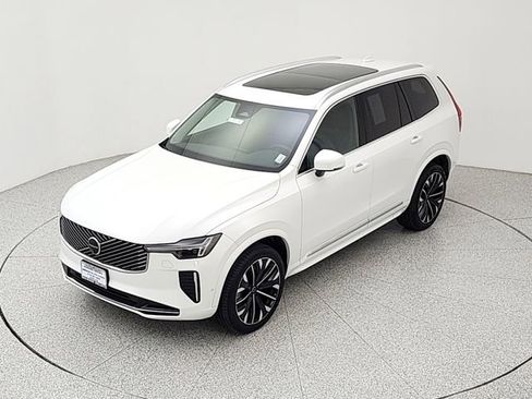 Used 2025 Volvo XC90 B6 Plus AWD/4WD image 13