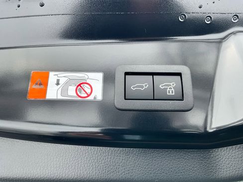 New 2026 Toyota Prius XSE Premium image 30