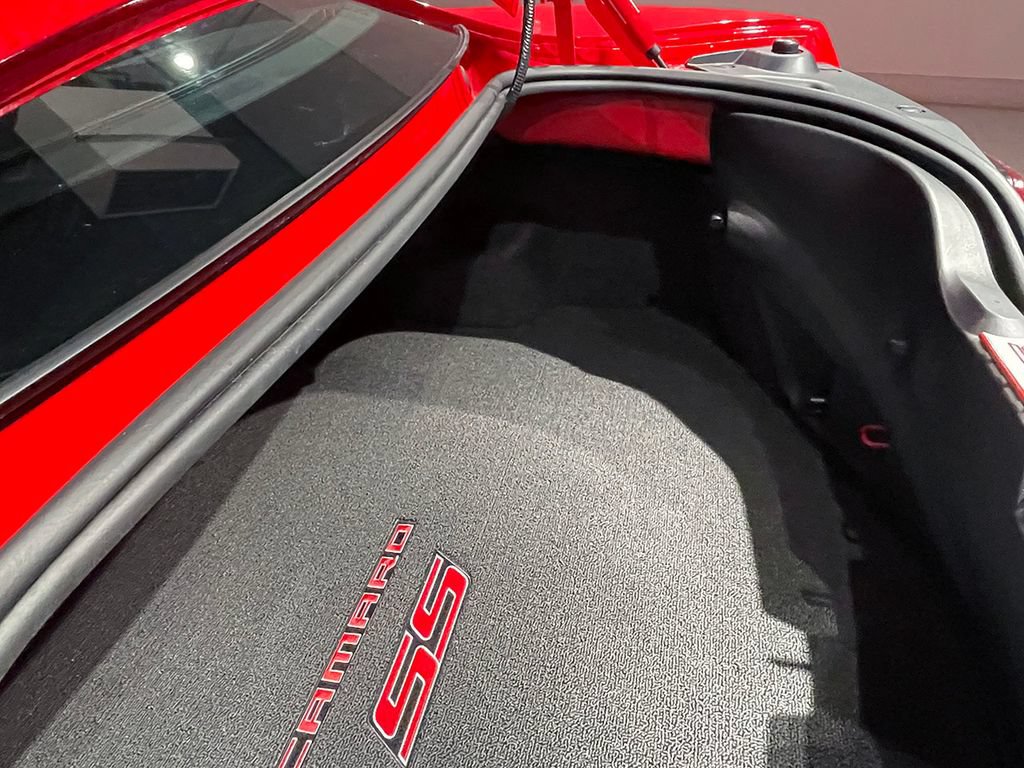 Used 2015 Chevrolet Camaro SS w/ Commemorative Special Edition RWD image 55