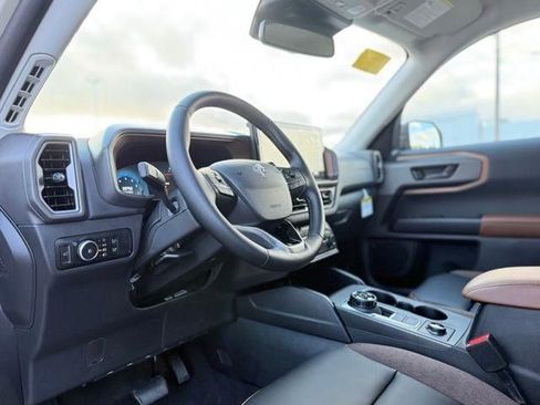 New 2025 Ford Bronco Sport Outer Banks image 13