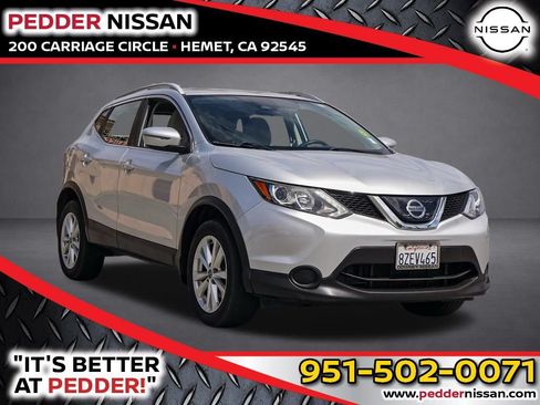 Used 2019 Nissan Rogue Sport SV FWD image 1