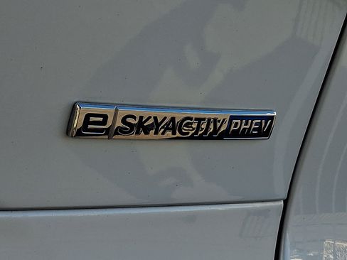 Certified 2024 MAZDA CX-90 Plug-In Hybrid w/ Premium Pkg AWD/4WD image 35