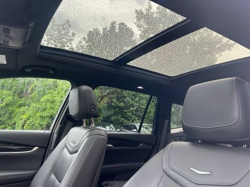 Used 2020 Cadillac XT6 Premium Luxury FWD image 10