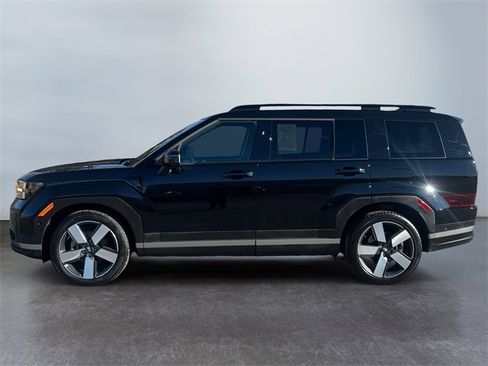 Used 2024 Hyundai Santa Fe Limited image 2