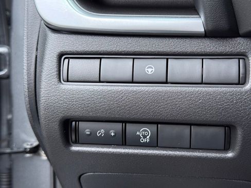 Certified 2023 Nissan Rogue SV AWD/4WD image 19
