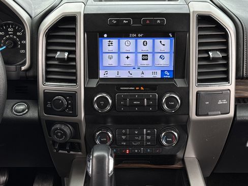 Used 2019 Ford F150 Lariat image 17