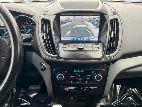 Used 2019 Ford Escape SEL image 36