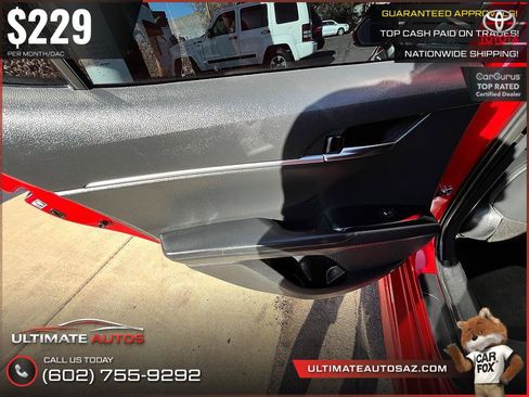 Used 2019 Toyota Camry SE w/ Carpet Mat Package FWD image 12