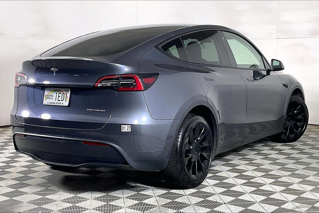 Used 2023 Tesla Model Y Long Range AWD/4WD image 10