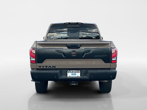 Used 2020 Nissan Titan PRO-4X w/ Pro-4x Convenience Package AWD/4WD image 5