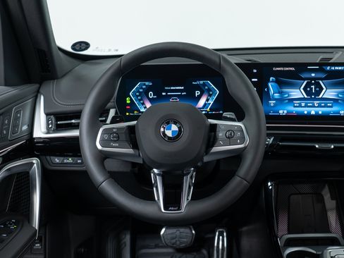 New 2026 BMW X1 xDrive28i w/ Technology Package AWD/4WD image 17