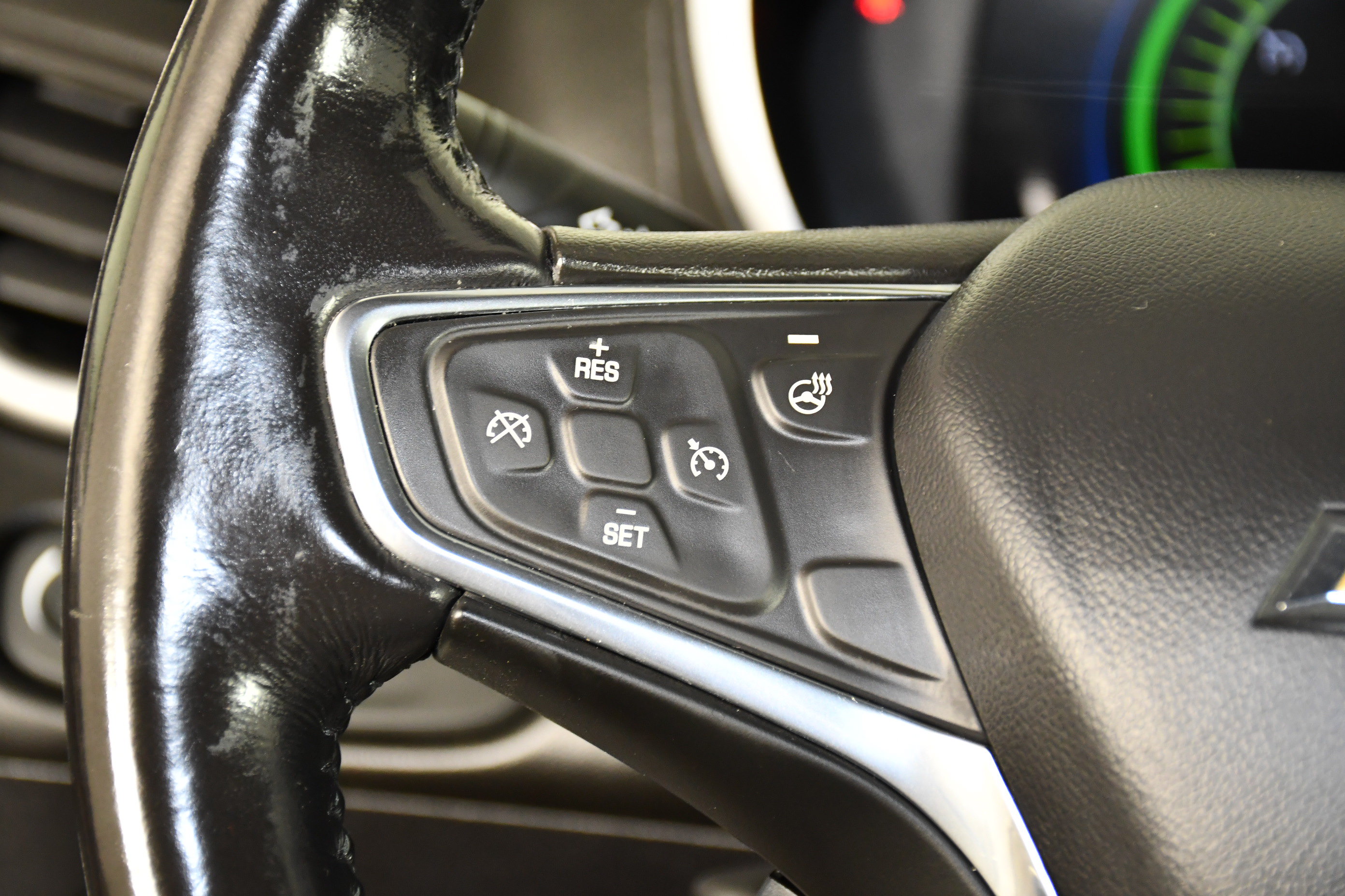 Used 2018 Chevrolet Volt LT w/ Comfort Package FWD image 20