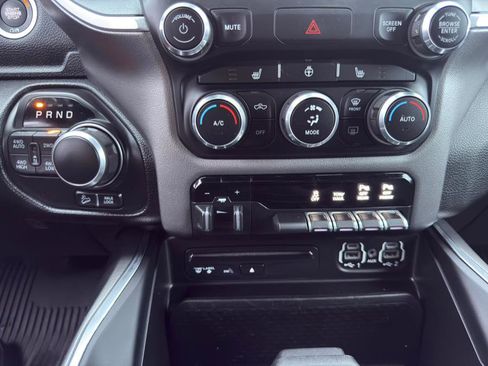 Used 2019 RAM 1500 Big Horn image 18