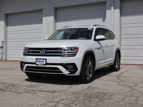 Used 2019 Volkswagen Atlas SEL R-Line image 3