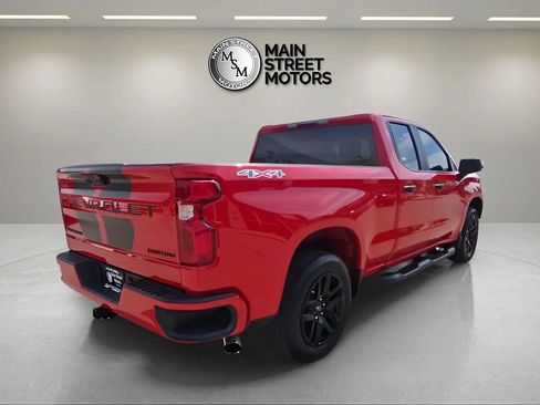 Used 2024 Chevrolet Silverado 1500 Custom w/ Rally Edition AWD/4WD image 5