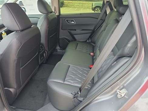 New 2026 Nissan Rogue Platinum AWD/4WD image 28