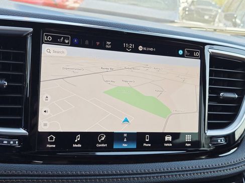 New 2026 Chrysler Pacifica Pinnacle AWD/4WD image 26