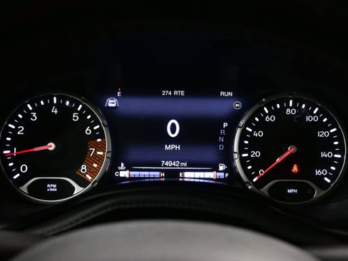 Used 2021 Jeep Renegade Latitude AWD/4WD image 22