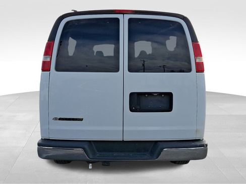 Used 2018 Chevrolet Express 3500 LT w/ LT Preferred Equipment Group image 5