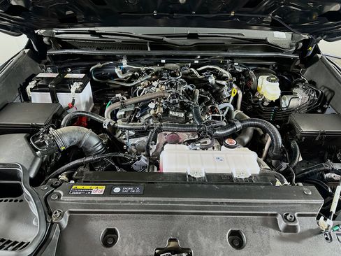 Used 2025 Toyota 4Runner SR5 image 33