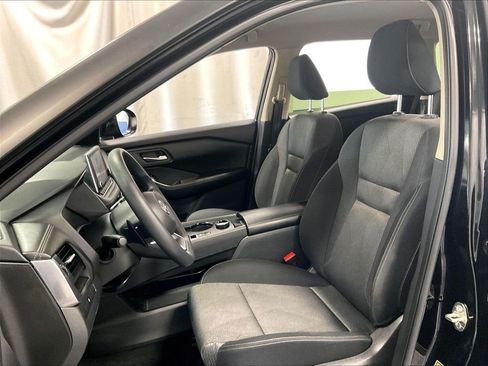 Used 2024 Nissan Rogue SV AWD/4WD image 10