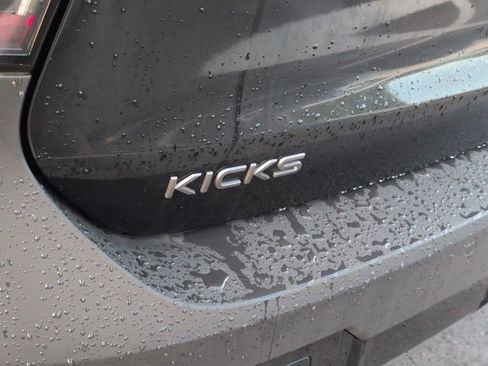 New 2025 Nissan Kicks SR image 7
