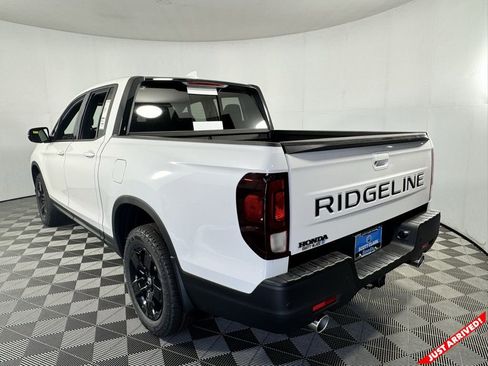New 2026 Honda Ridgeline Black Edition image 5