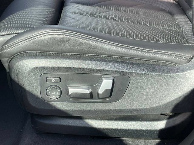 Certified 2024 BMW X5 xDrive40i w/ Premium Package AWD/4WD image 13