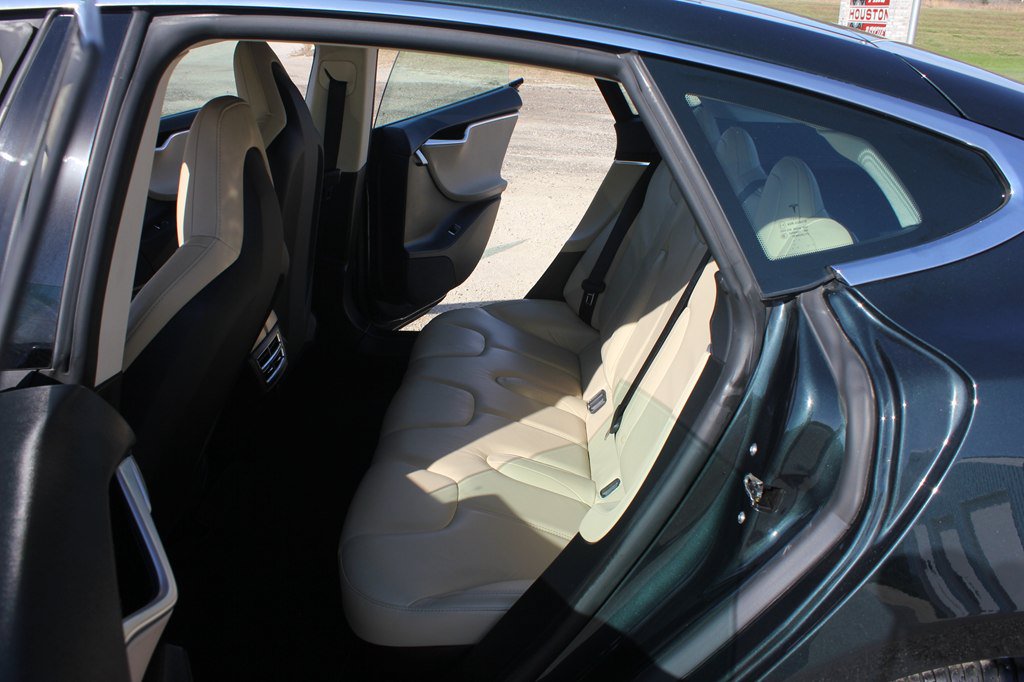 Used 2013 Tesla Model S RWD image 37